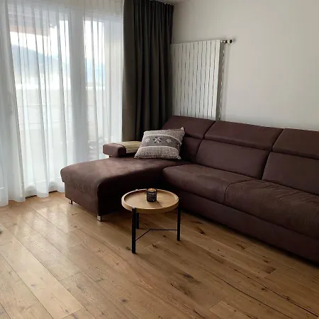 Wef 2027 Ferienwohnung, 3 Minuten Fussweg Zum Kongresshaus, Geeignet Fuer 2 Personen Апартаменти *