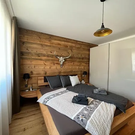 Wef 2027 Ferienwohnung, 3 Minuten Fussweg Zum Kongresshaus, Geeignet Fuer 2 Personen * Давос