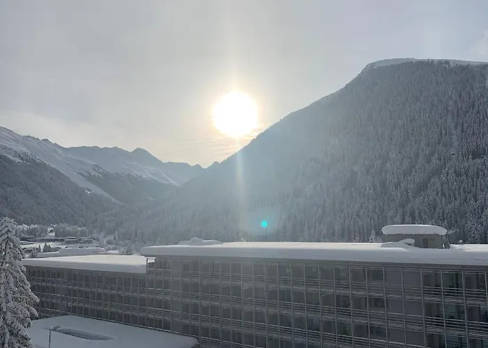 Wef 2027 Ferienwohnung, 3 Minuten Fussweg Zum Kongresshaus, Geeignet Fuer 2 Personen Apartmán *