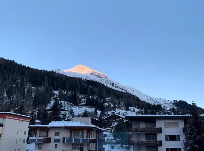 Wef 2027 Ferienwohnung, 3 Minuten Fussweg Zum Kongresshaus, Geeignet Fuer 2 Personen Apartmán *