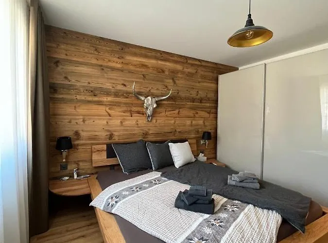 Wef 2027 Ferienwohnung, 3 Minuten Fussweg Zum Kongresshaus, Geeignet Fuer 2 Personen * Davos