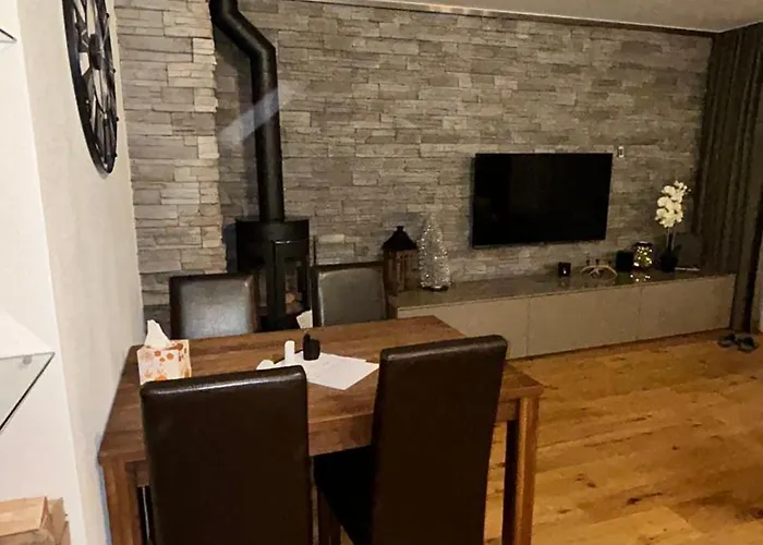 Wef 2027 Ferienwohnung, 3 Minuten Fussweg Zum Kongresshaus, Geeignet Fuer 2 Personen Davos