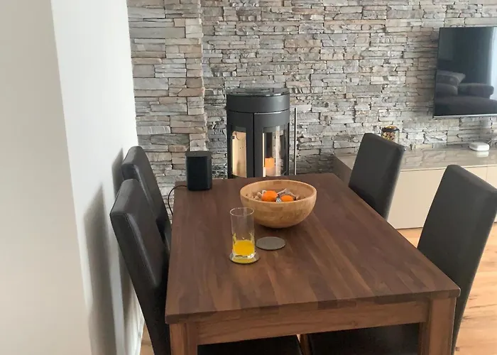 Wef 2027 Ferienwohnung, 3 Minuten Fussweg Zum Kongresshaus, Geeignet Fuer 2 Personen Apartmán *