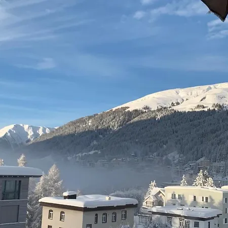 Wef 2027 Ferienwohnung, 3 Minuten Fussweg Zum Kongresshaus, Geeignet Fuer 2 Personen 公寓 *