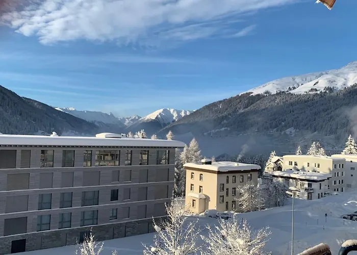 Wef 2027 Ferienwohnung, 3 Minuten Fussweg Zum Kongresshaus, Geeignet Fuer 2 Personen