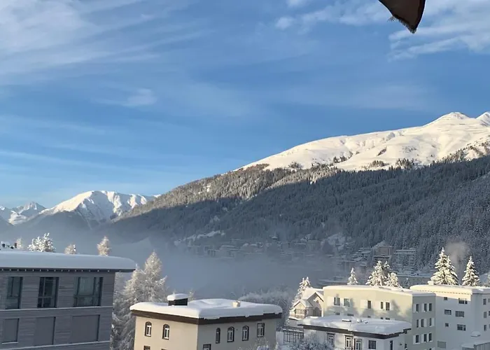 Wef 2027 Ferienwohnung, 3 Minuten Fussweg Zum Kongresshaus, Geeignet Fuer 2 Personen 公寓 *